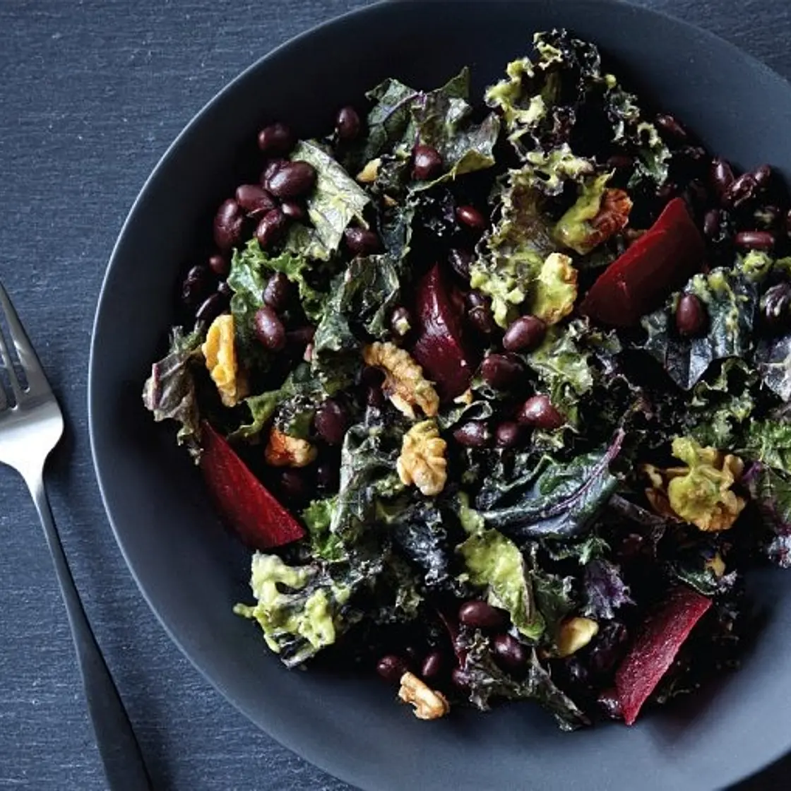 KALE SALAD WITH AVOCADO GODDESS DRESSING