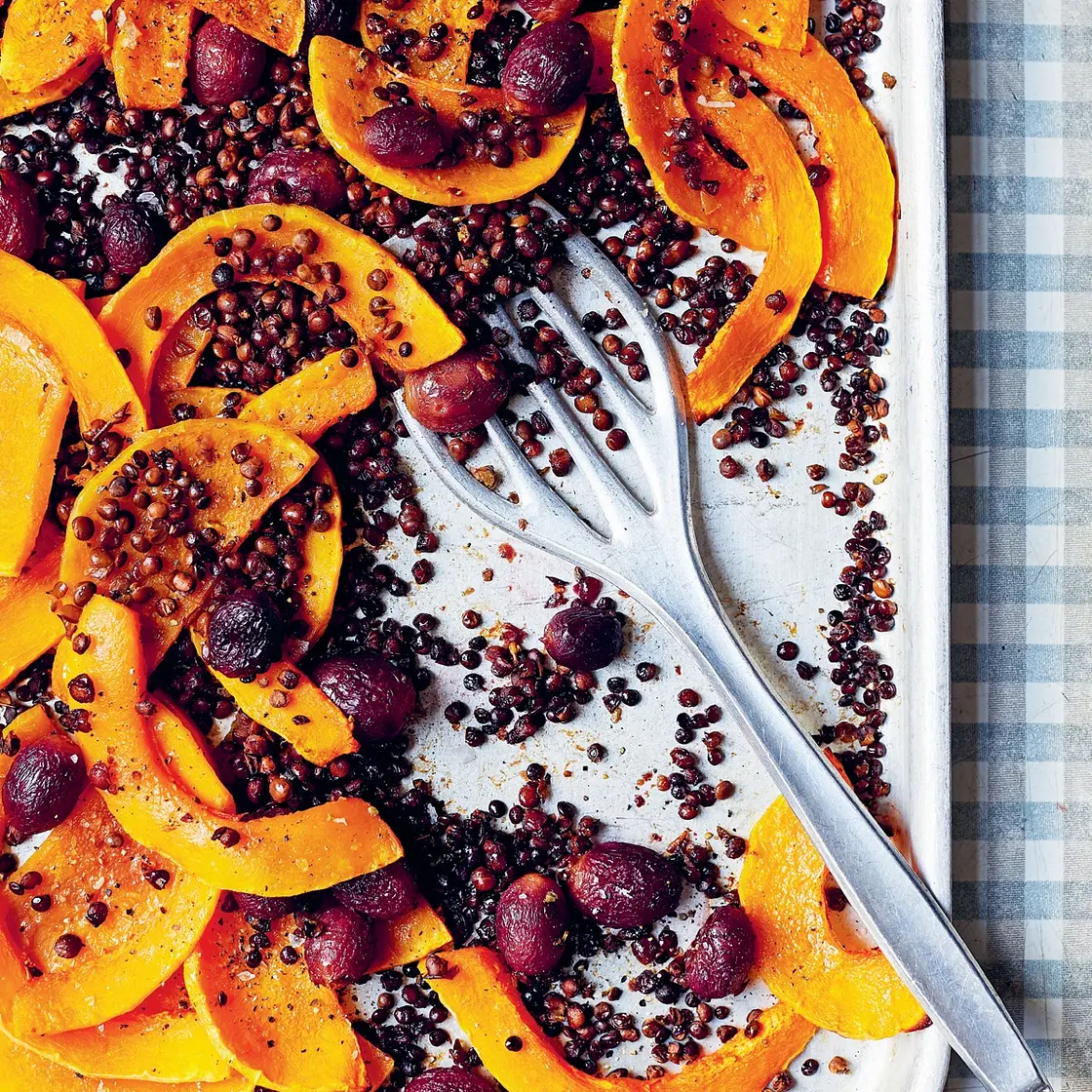 Herby roasted grapes with squash and lentils