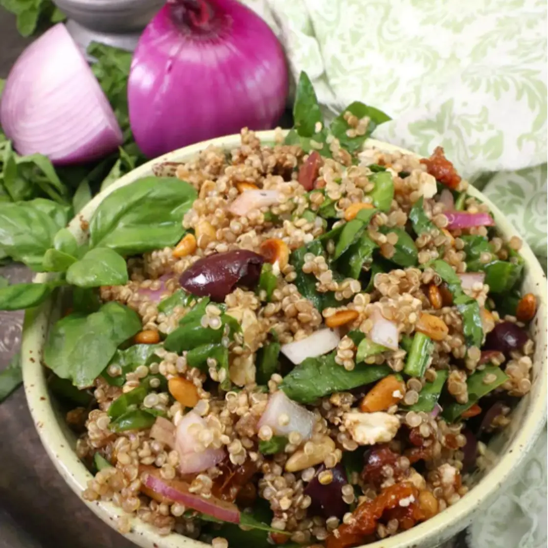 Small Batch Mediterranean Quinoa Salad