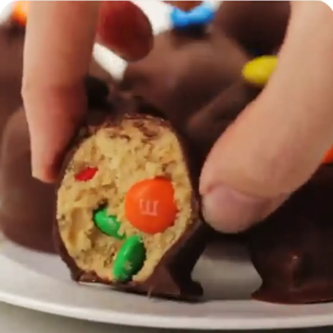 No-Bake Peanut Butter M&M Balls