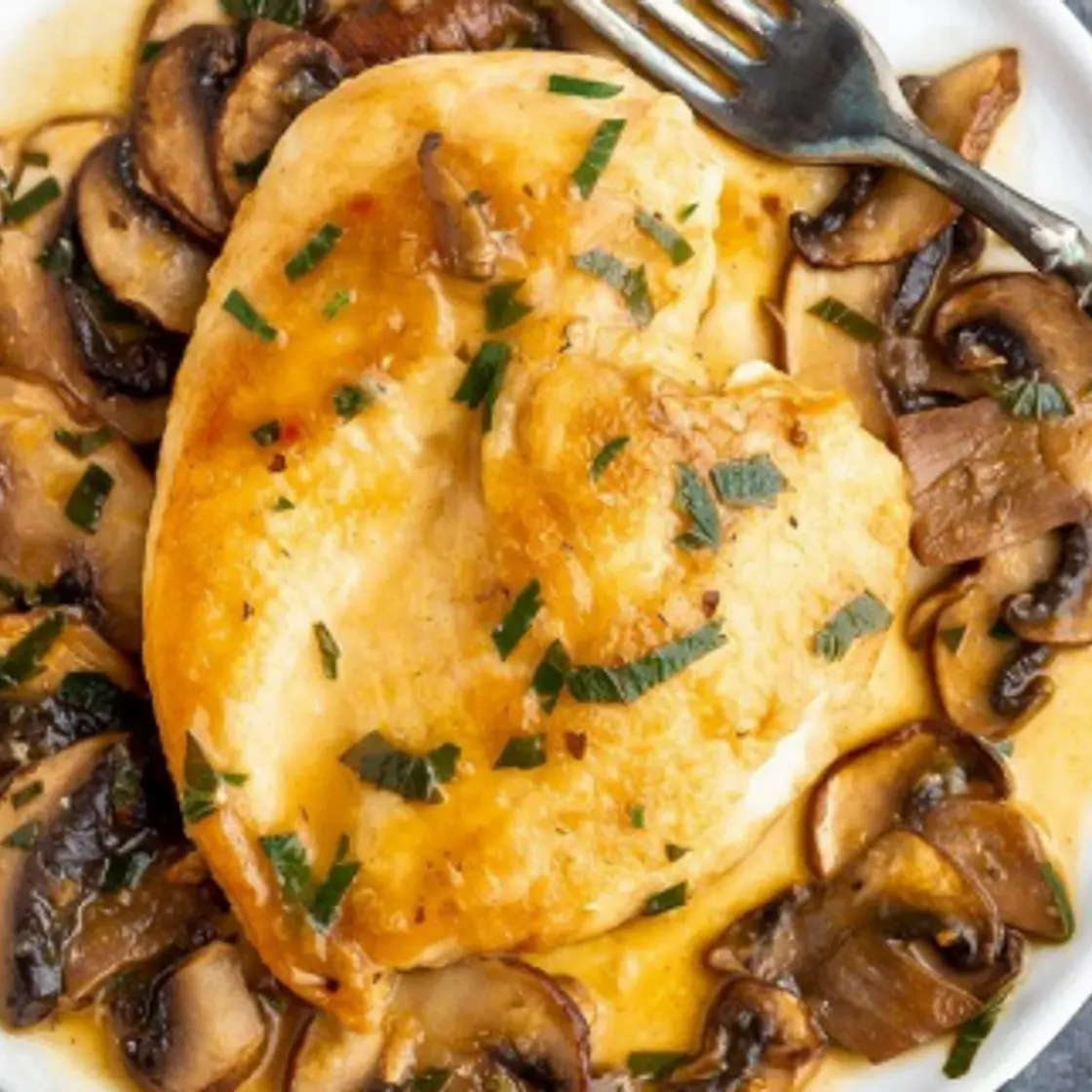 Chicken with Mushroom Garlic Sauce