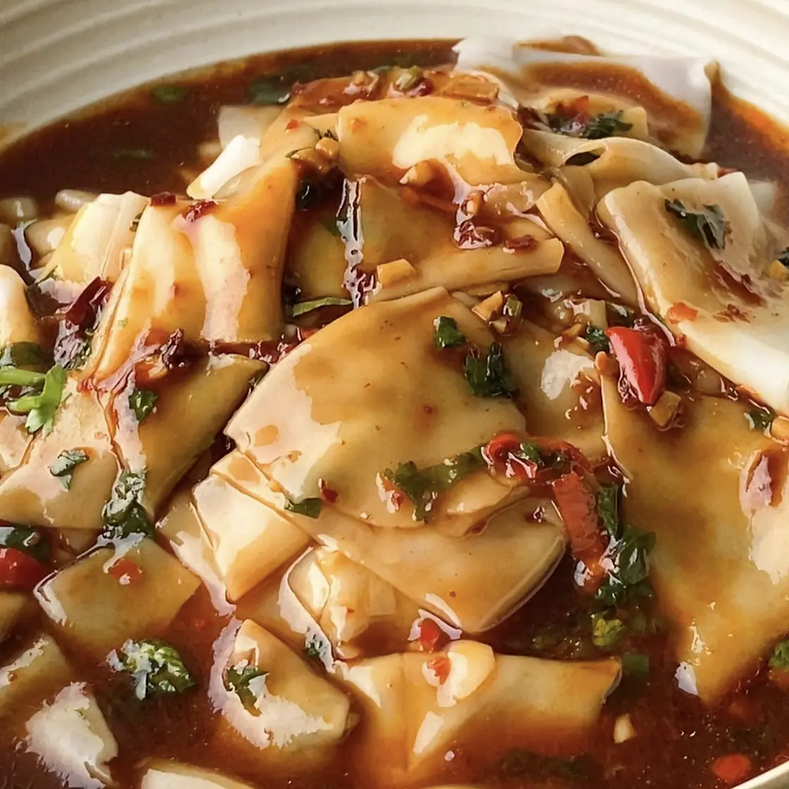 Wonton Wrapper Noodles in Chili Garlic Sauce
