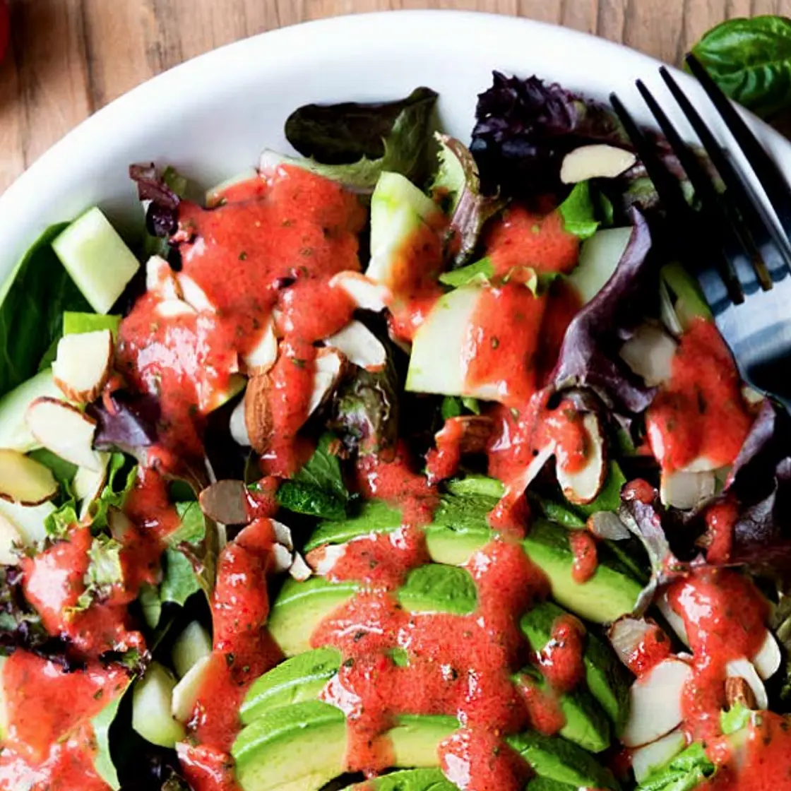 Strawberry Mixed Greens