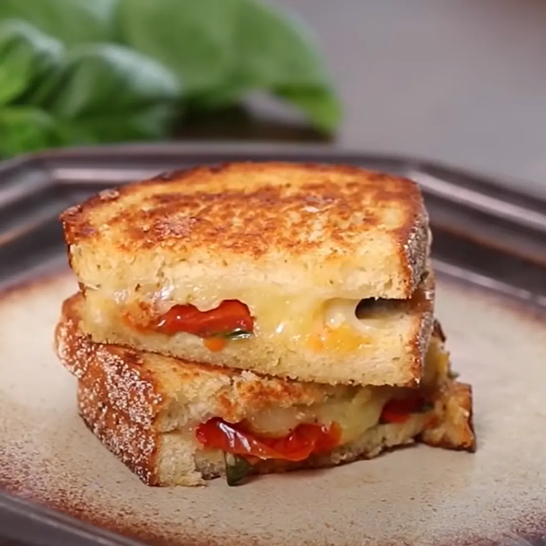 Roasted tomato grilled cheese sandwich