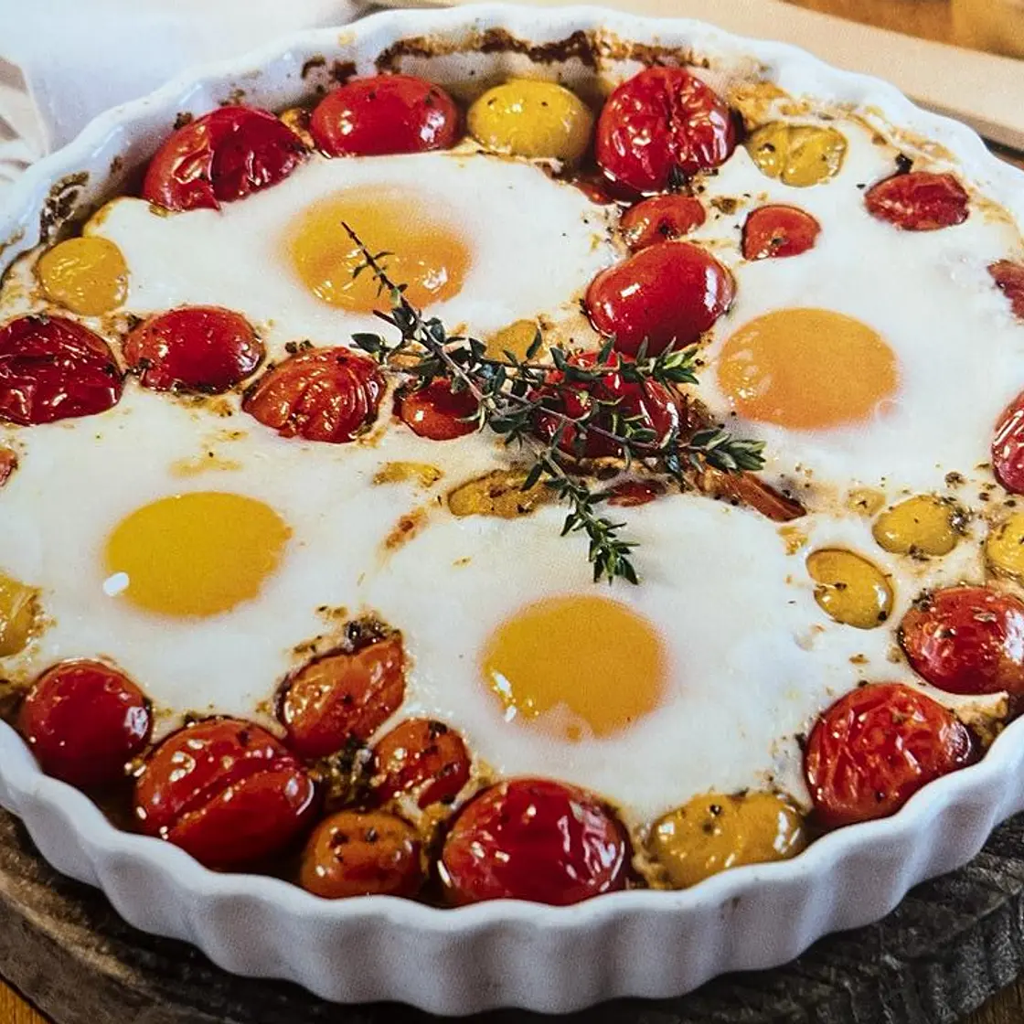 Tomates cherry aliñados con queso feta