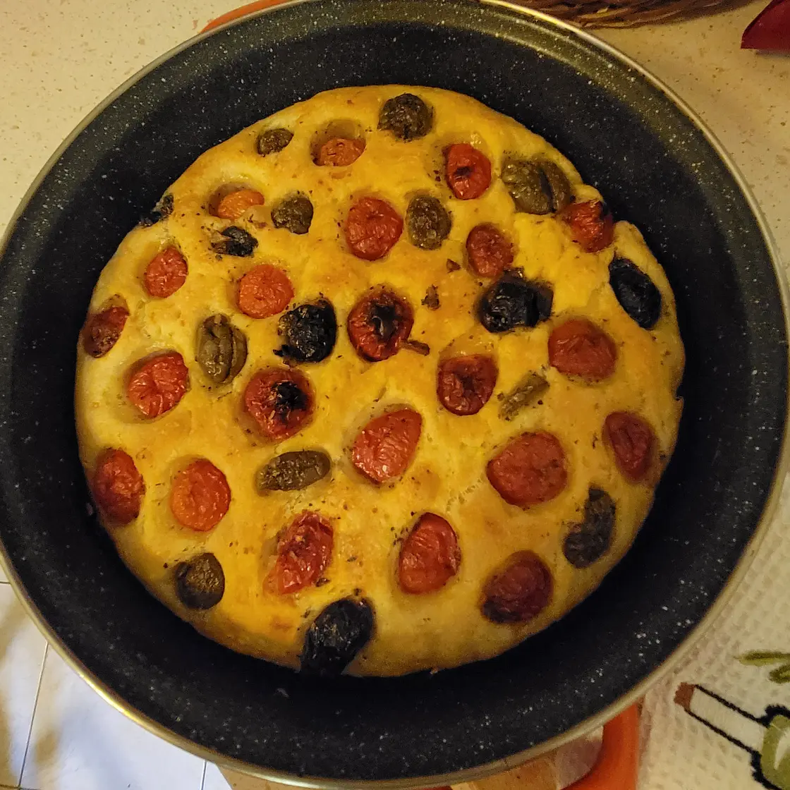TOMATO FOCACCIA