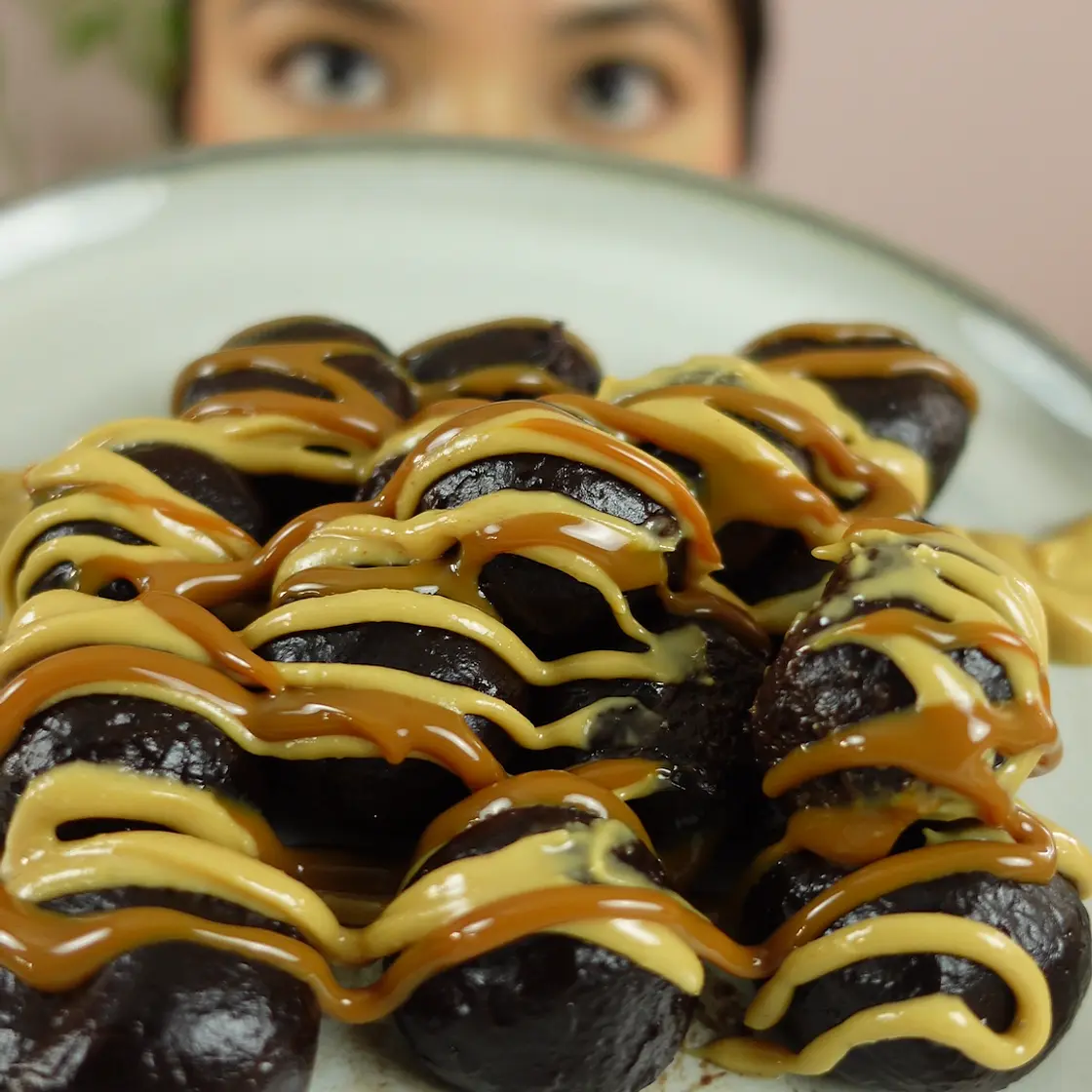 Chocolate Sticky Rice Balls