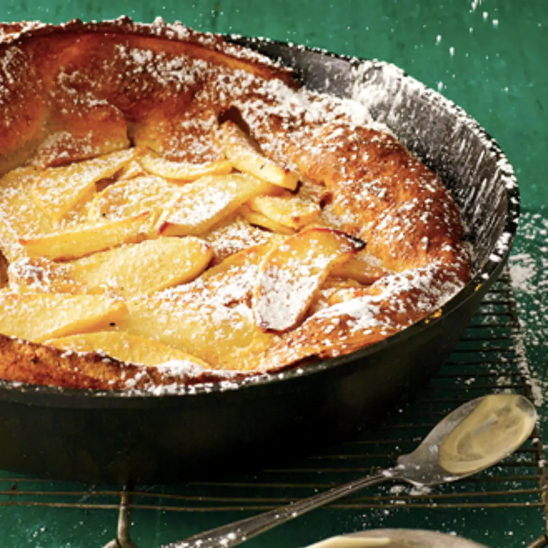 Apple Cinnamon Dutch Baby