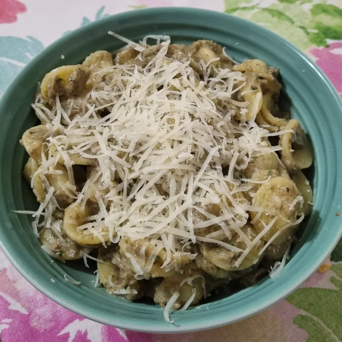 GARLIC MUSHROOM PASTA