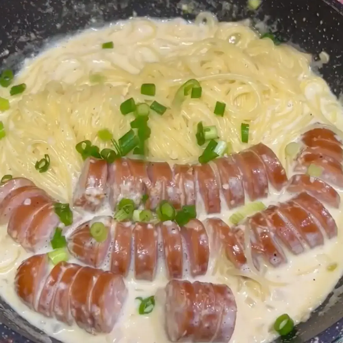 Creamy Accordion Sausage Pasta