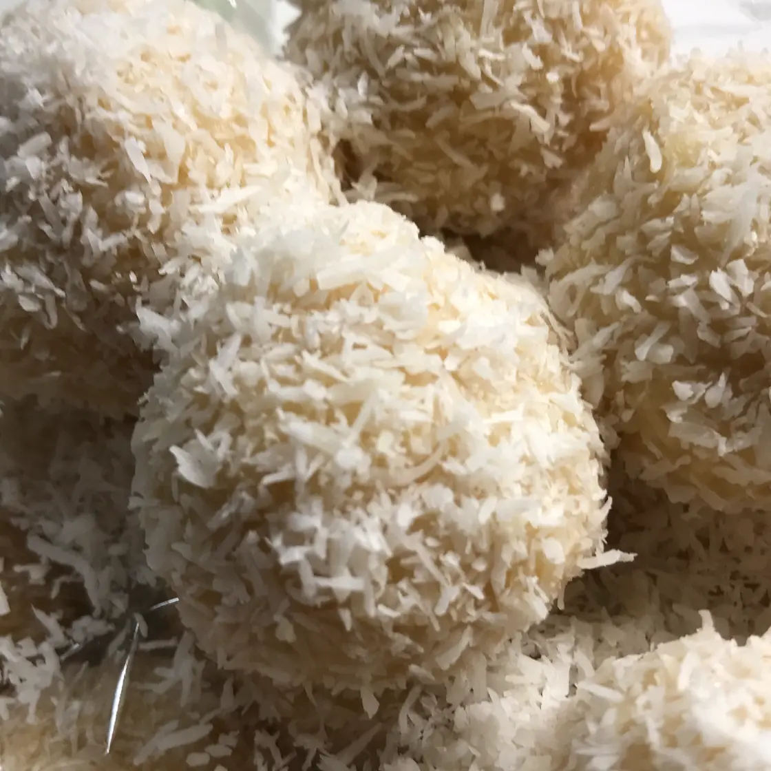 Keto Coconut balls