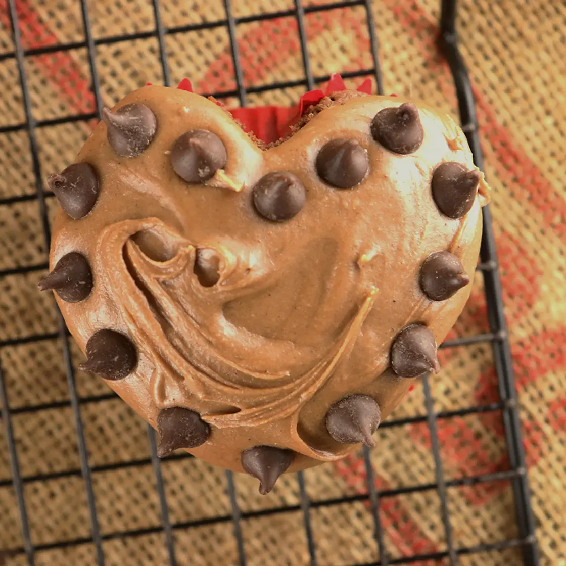 Chocolate heart cupcakes for your valentine - Recipes from a Normal Mum