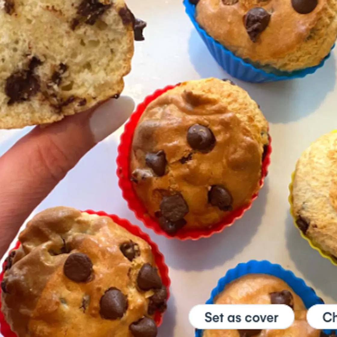 Air Fryer Chocolate Chip Muffins modified

Maybe use tinfoil above muffins to stop top crusting and allow bottom to cook more.

Try lower temperature and longer cook. e.g. 150c
