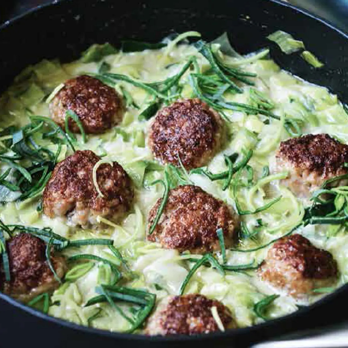 Gehaktballetjes van kip met prei en curry