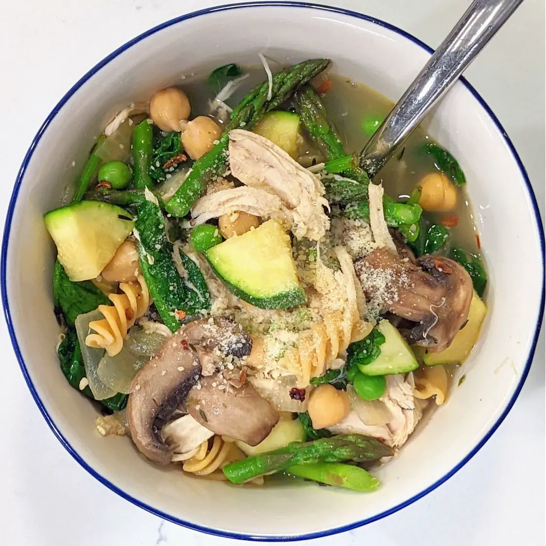 Minestrone Soup with Chickpeas and Vegetables