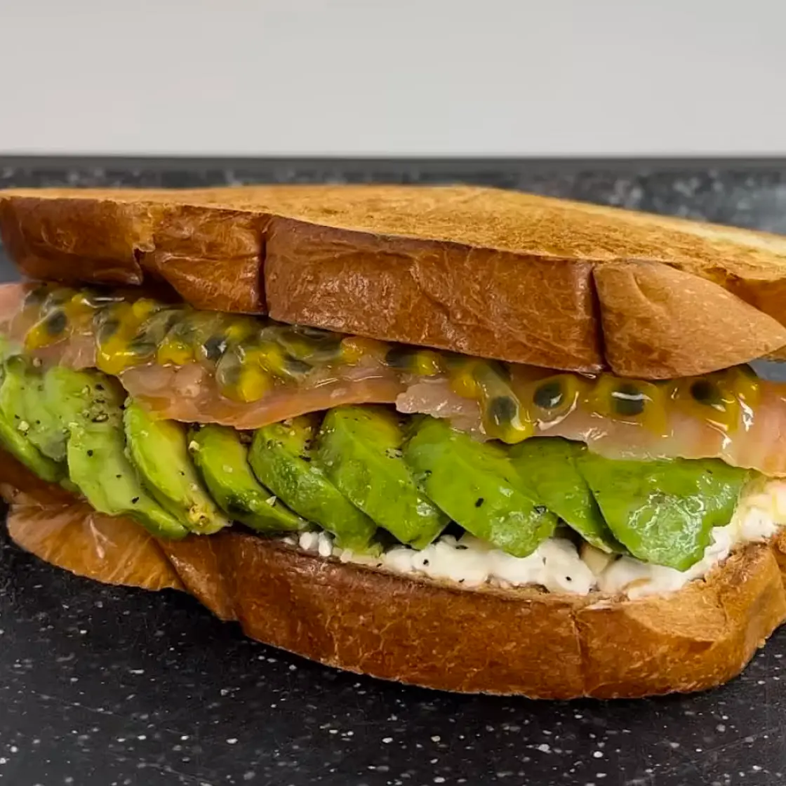 Passionsfrucht Lachs Sandwich