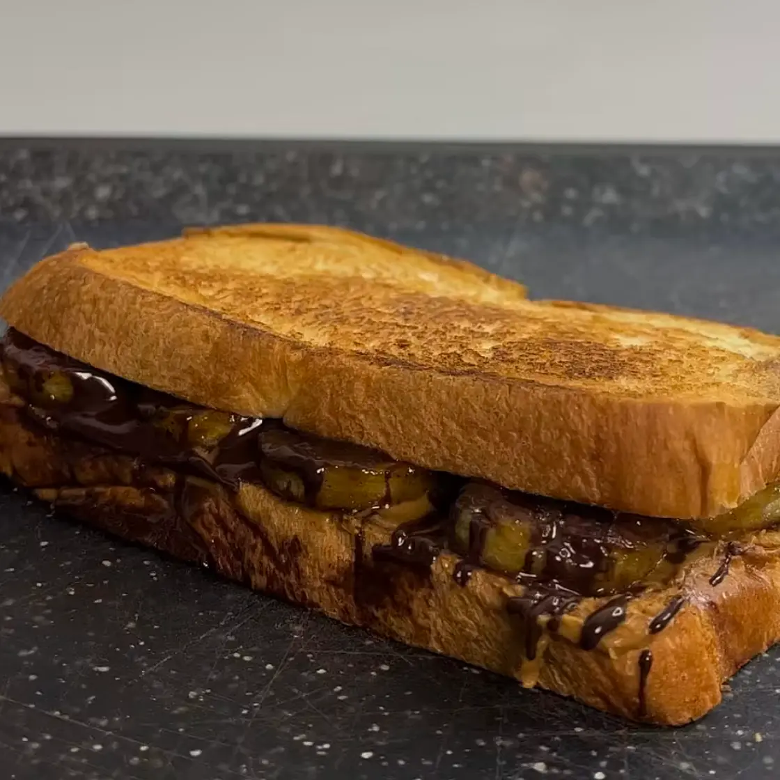Karamellisierte Bananen Sandwich