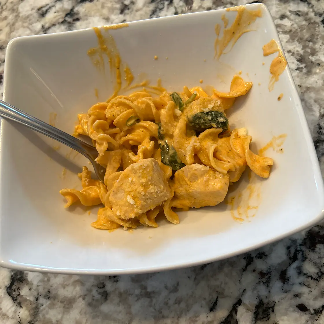 Buffalo Chicken Alfredo Pasta
