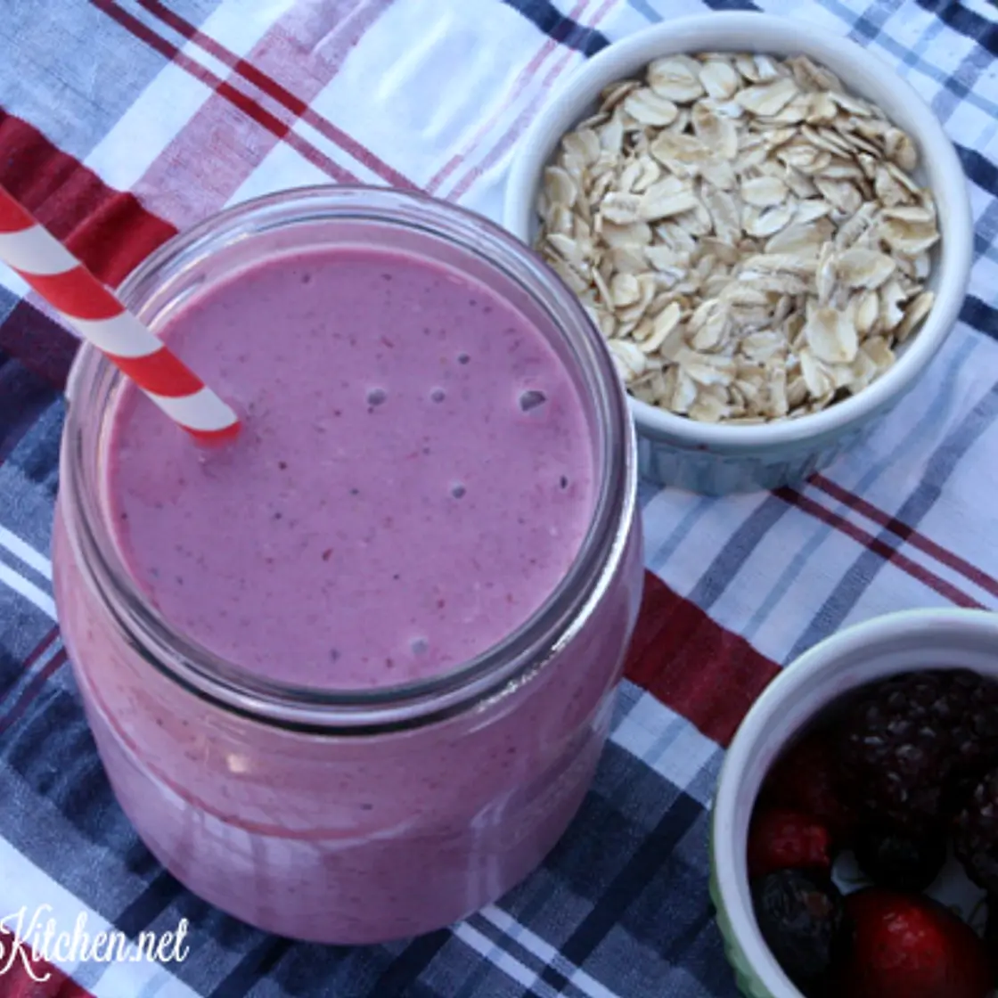 Berry blend flax smoothie