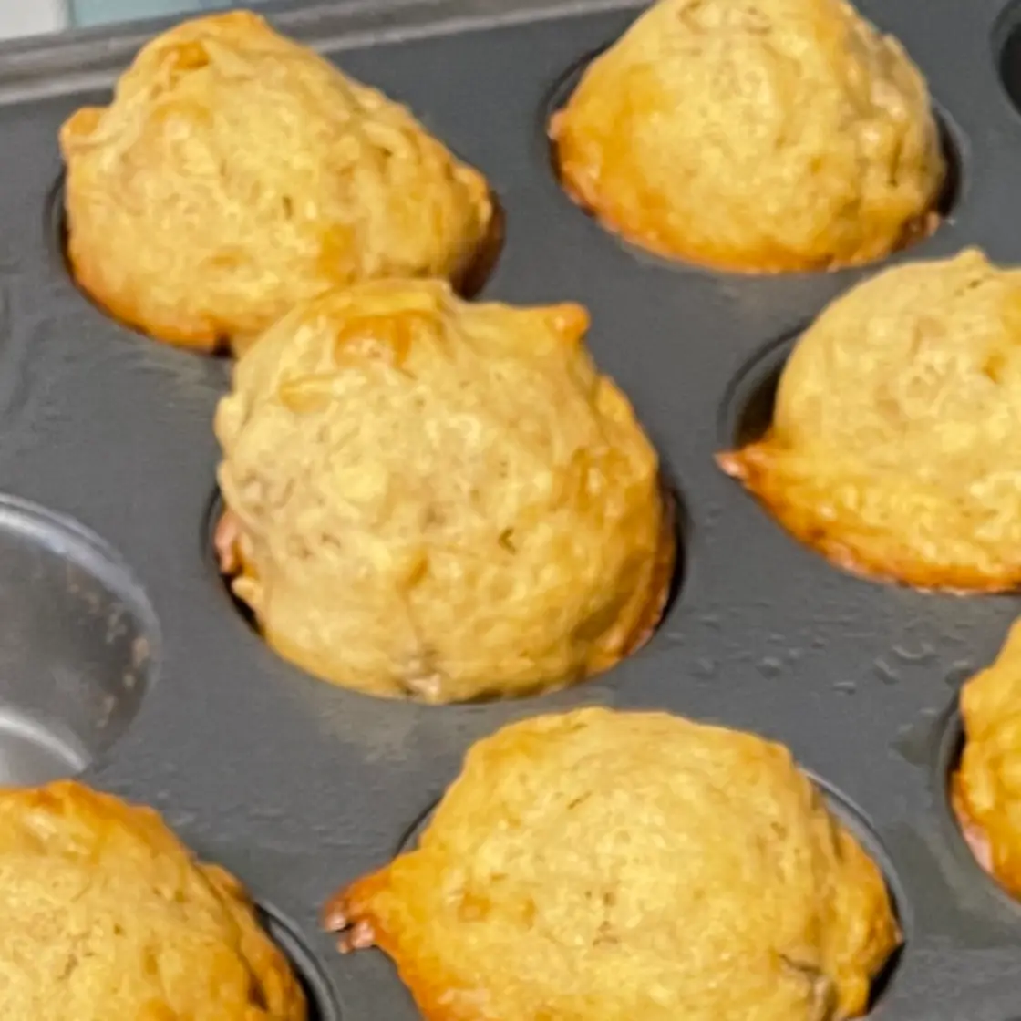 Raisin Bran banana muffins