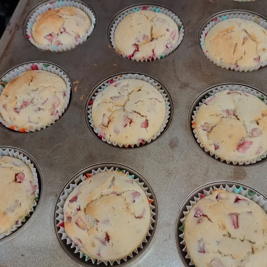 Strawberry muffins 🍓