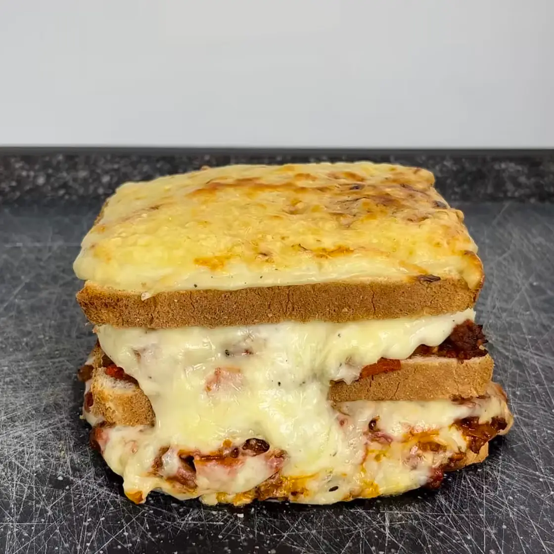 Lasagne Sandwich