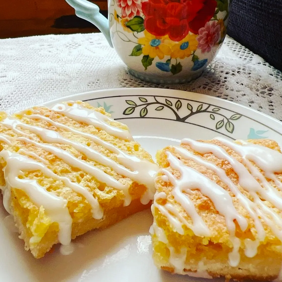 Sunburst Lemon Bars