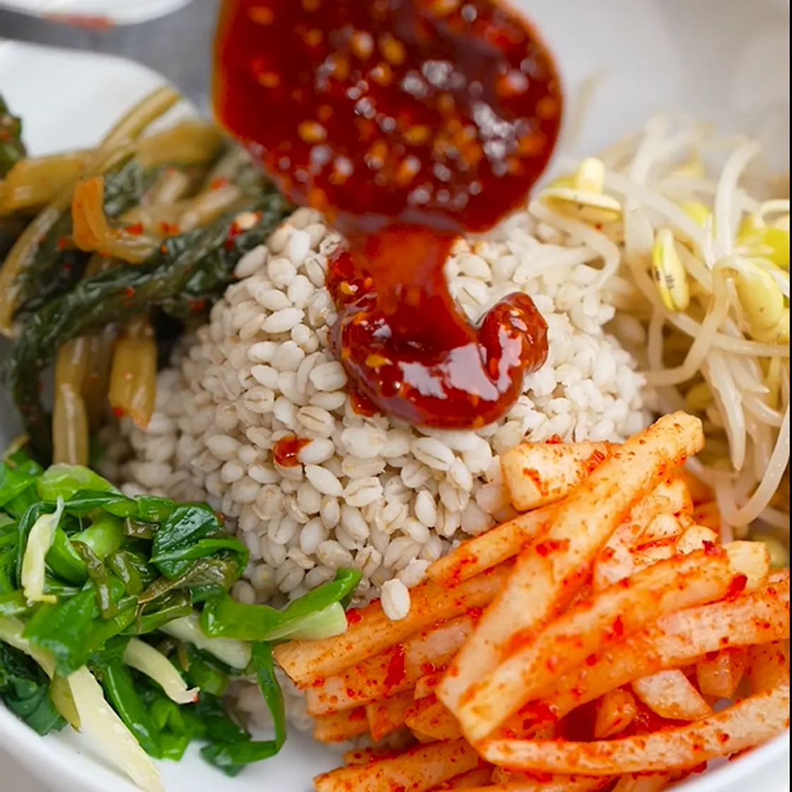 The ULTIMATE HEALTHY BIBIMBAP