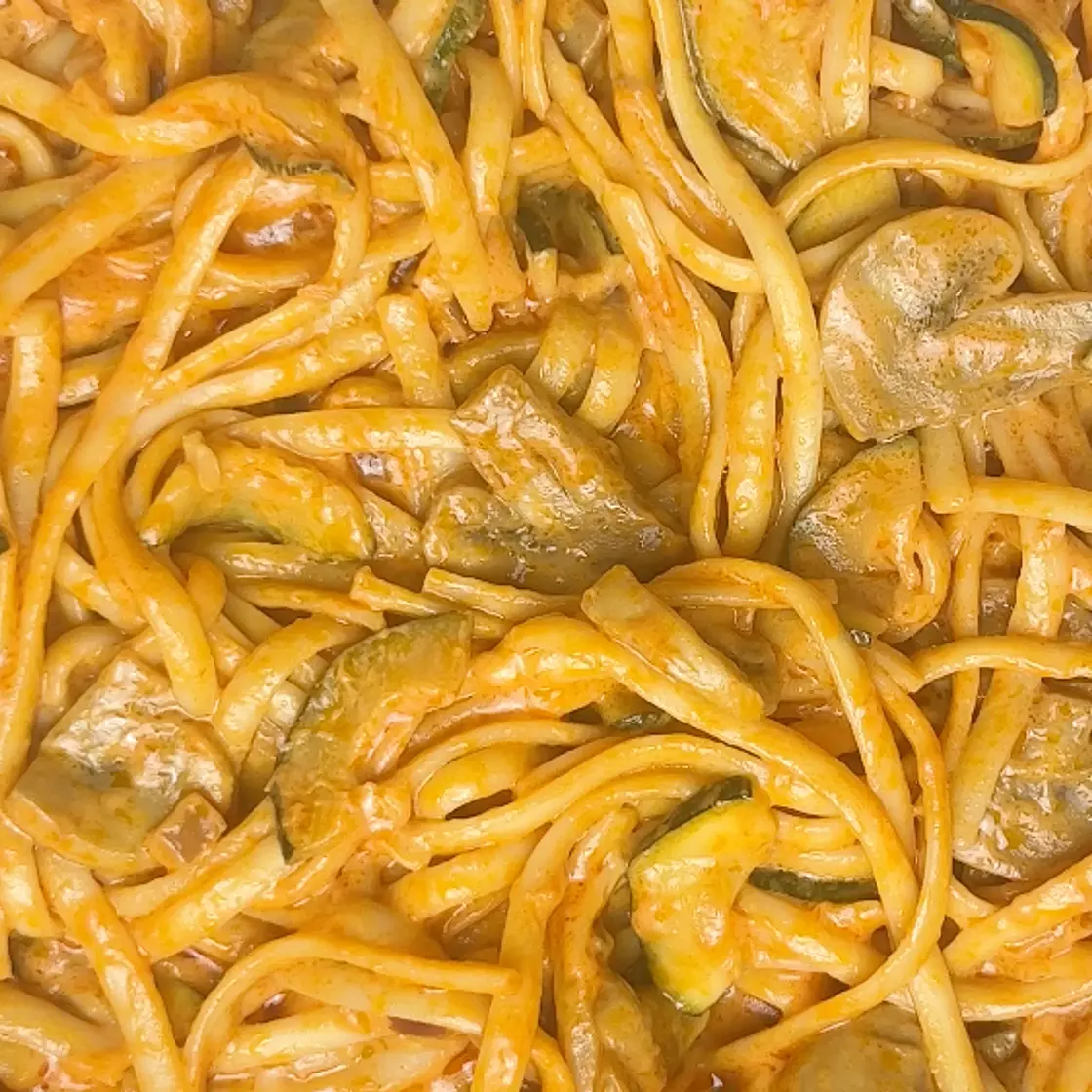 Easy Creamy Mushroom & Zucchini Pasta 🍝