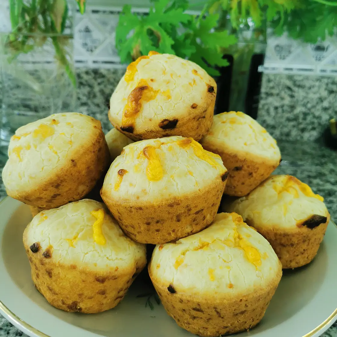 BRAZILIAN CHEESE BREAD