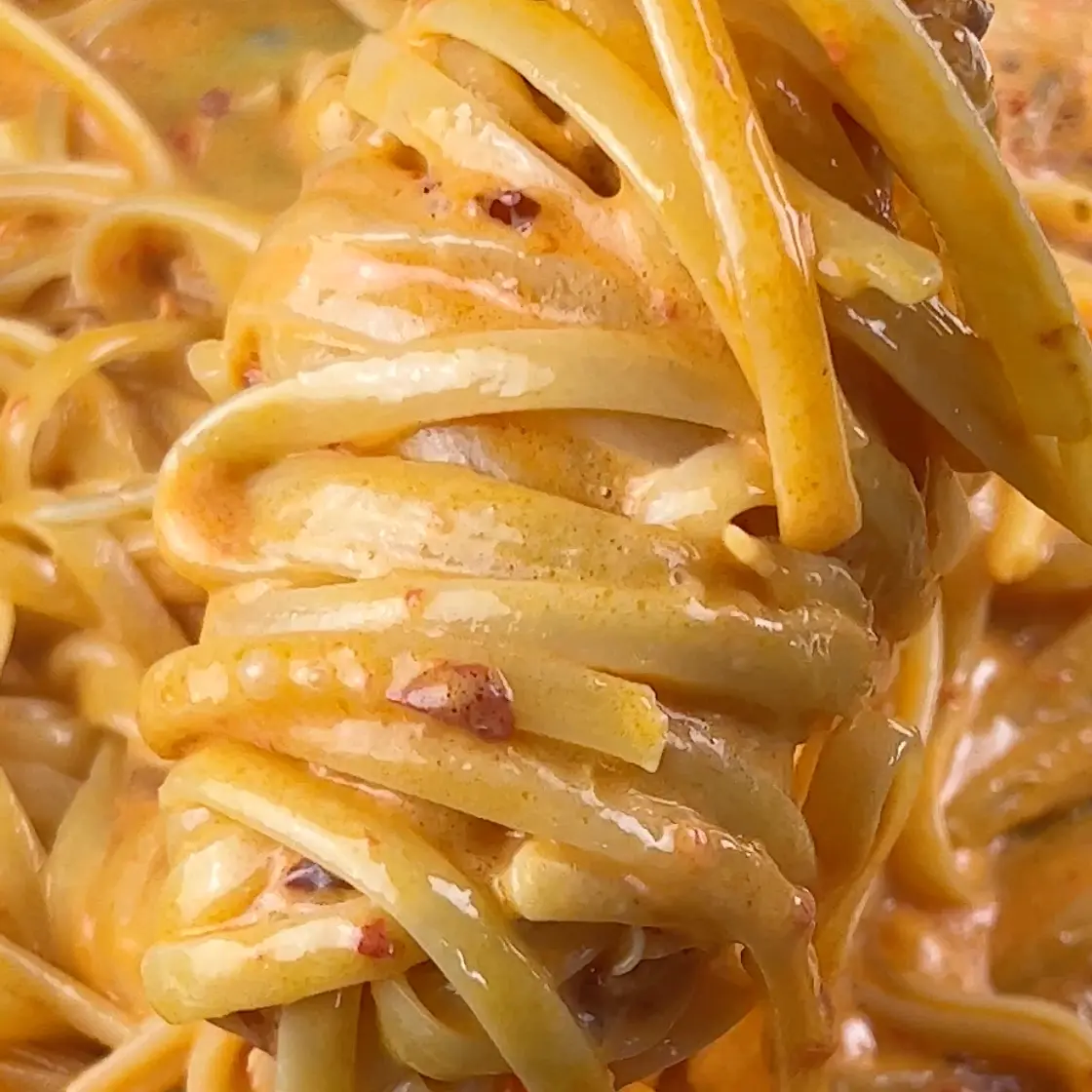 Creamy Sambal Oelek Linguine
