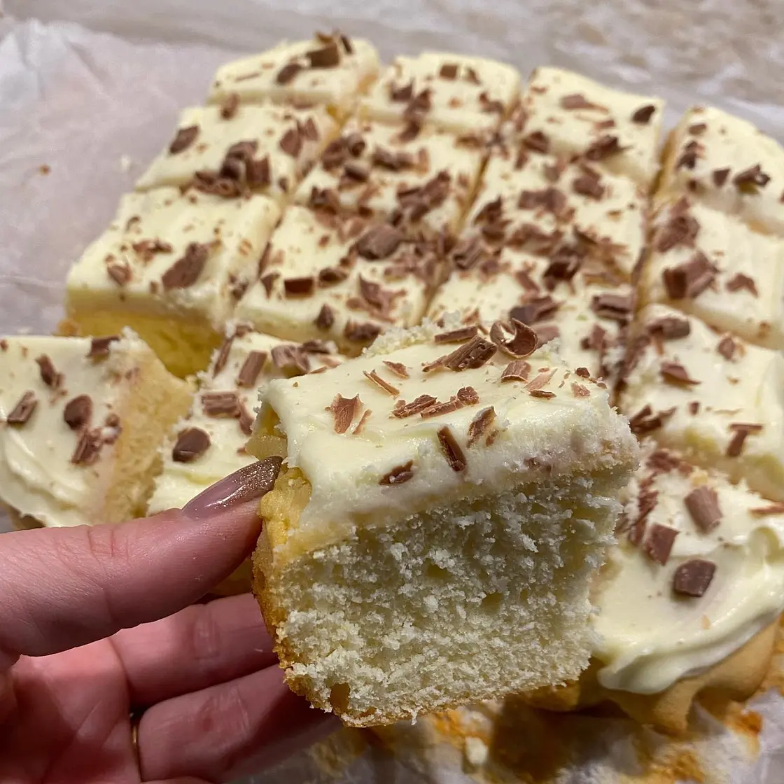 Kwarkcake bites met botercreme topping