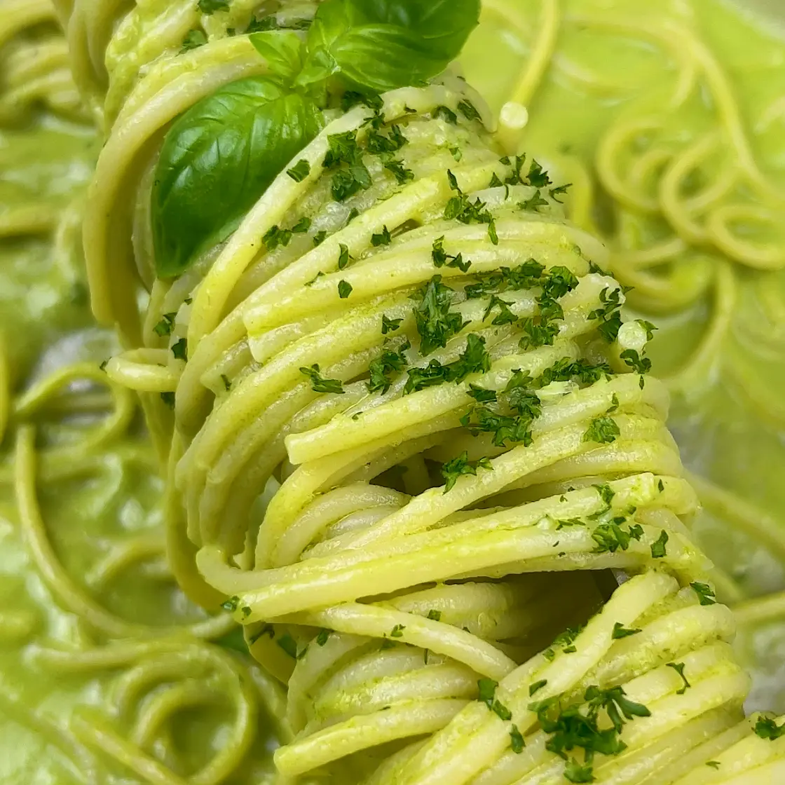 Delicious Avocado Pasta 💚