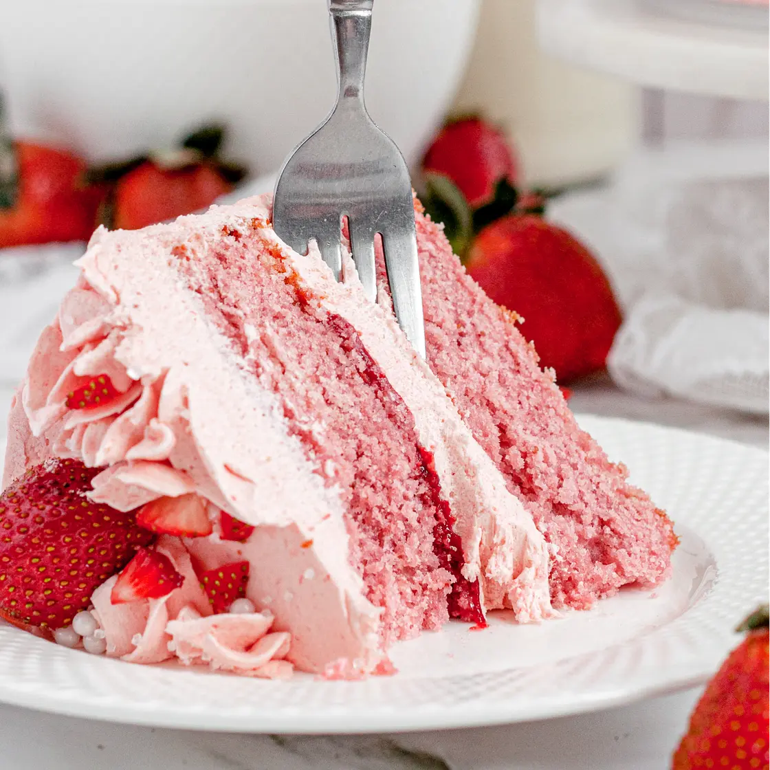 Gluten-Free Strawberry Cake (Dairy-Free)