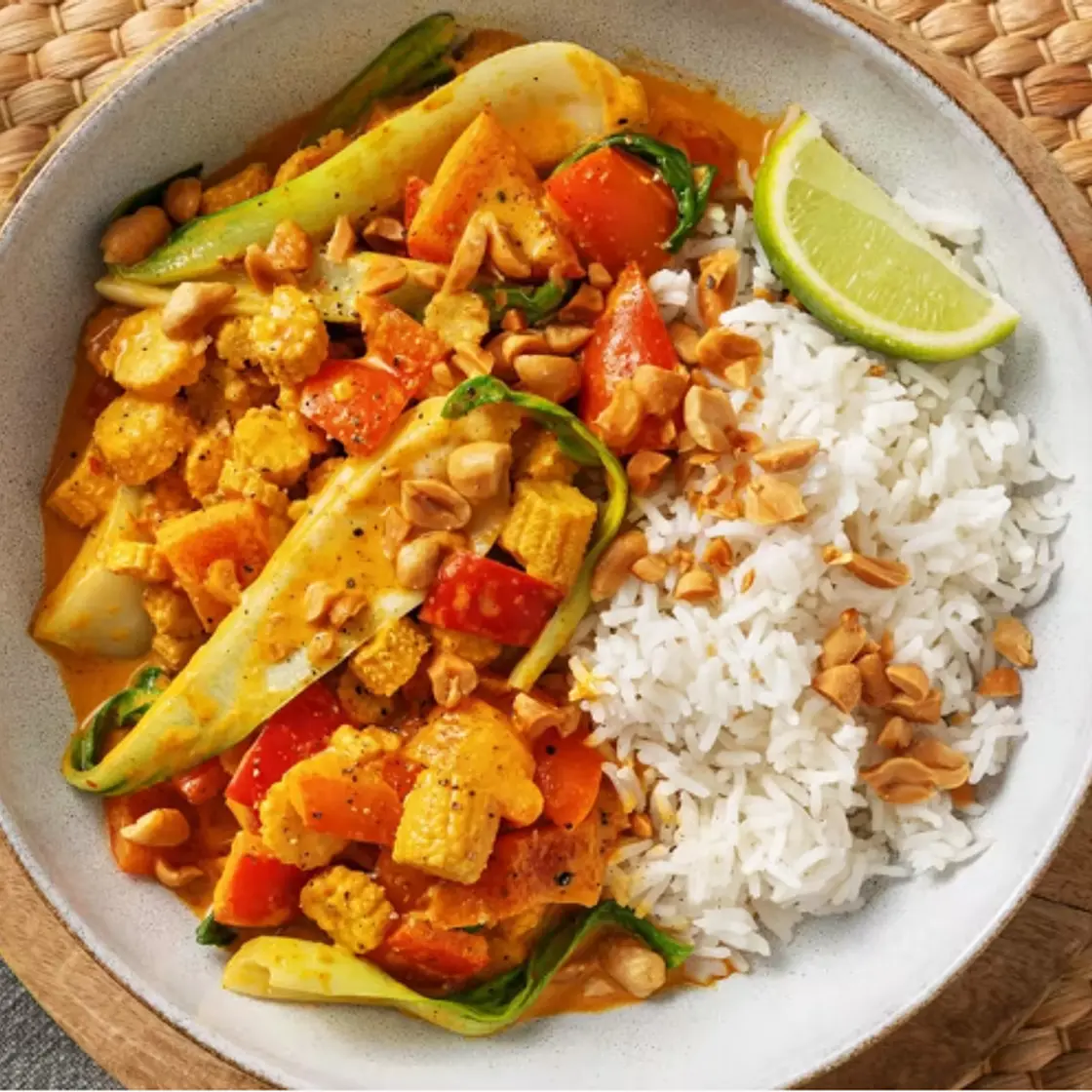 Red Thai Inspired Curry with Tender Veg, Zesty Rice and Peanuts