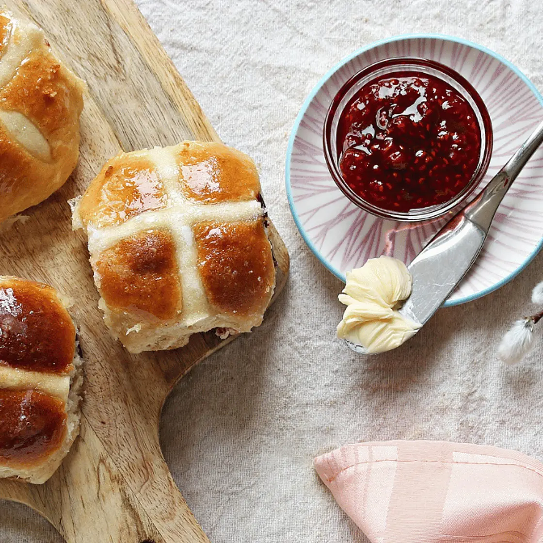 Vegan Hot Cross Buns