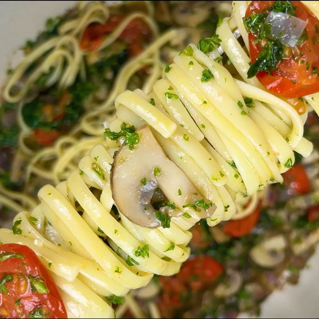 Quick Veggie Pasta 🌱
