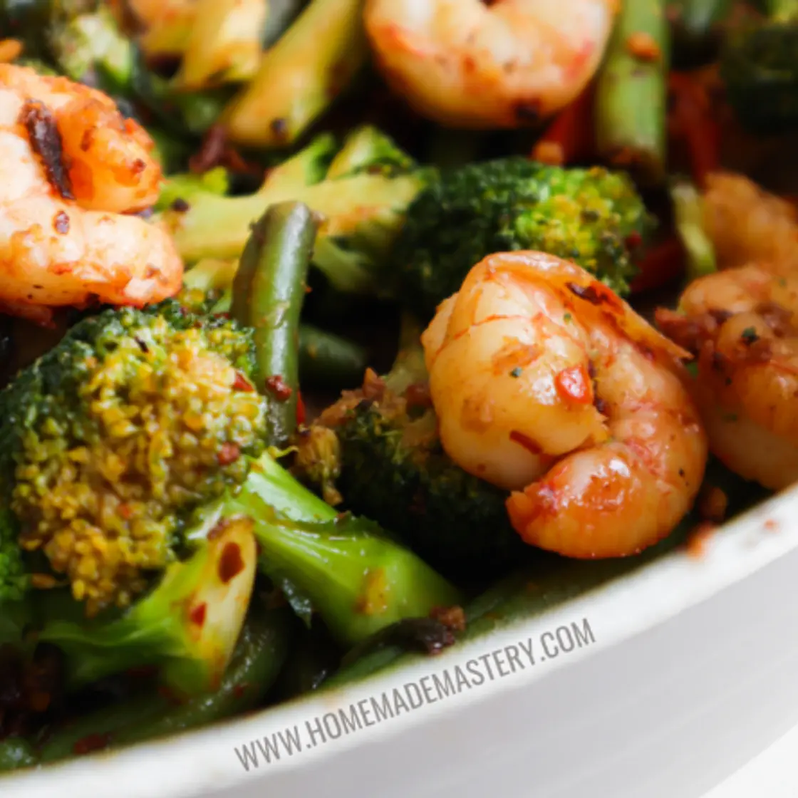 SPICY SHRIMP AND VEGETABLE STIR-FRY