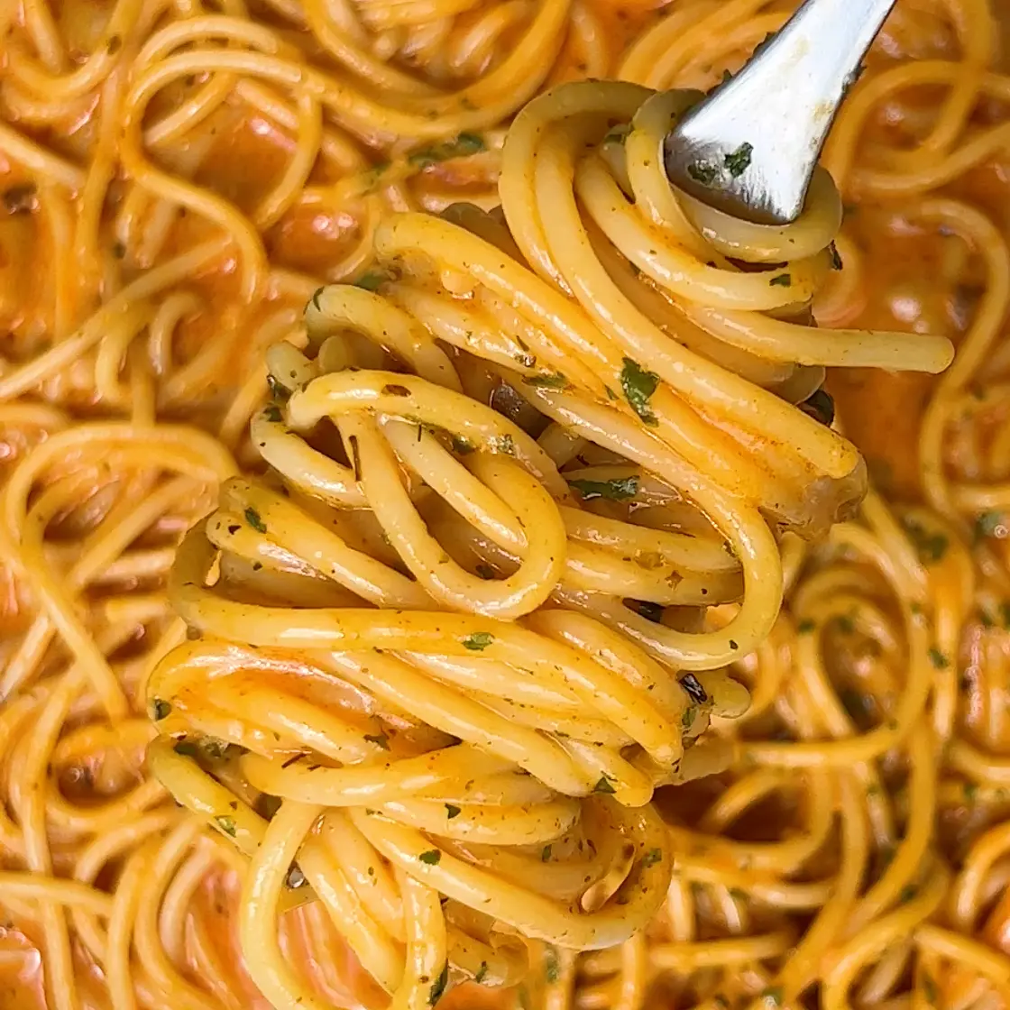 Creamy Gochujang Spaghetti 🌶️