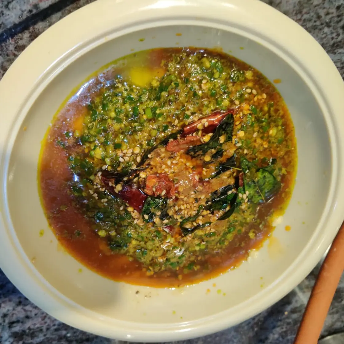 Egg Lasan Tadka