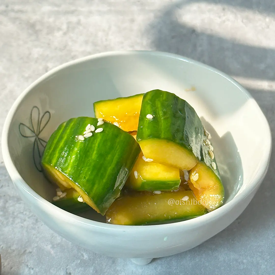 Classic Japanese Pickled Cucumber Recipe ( きゅうりの浅漬け)