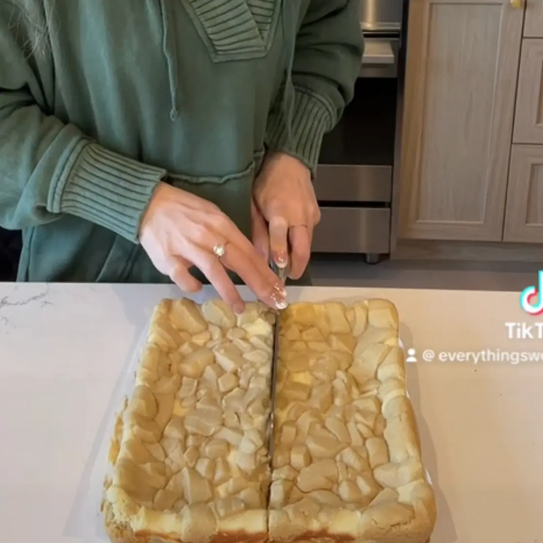Cheesecake Bars