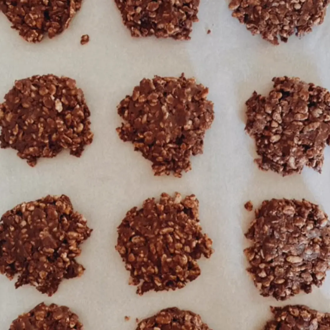 Homemade No Bake Chocolate Crisp Cookies