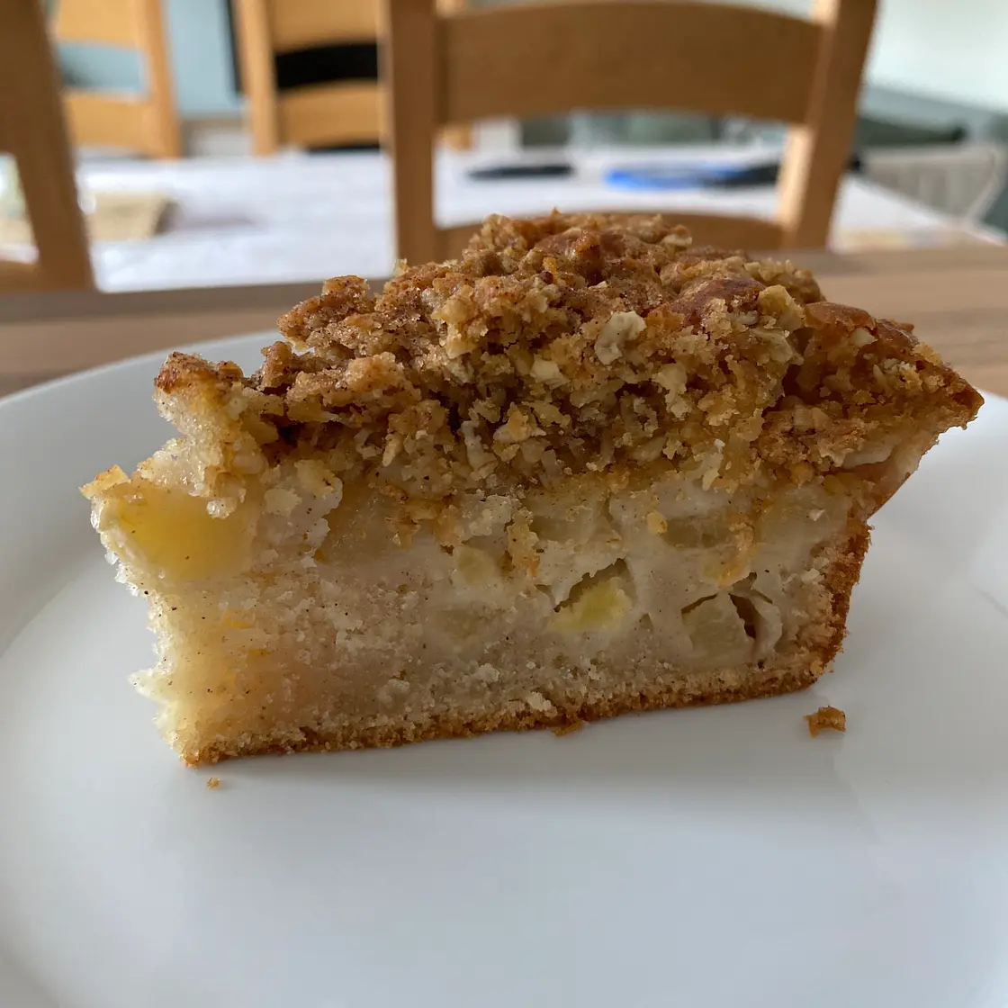 Apple Crumble Cake
