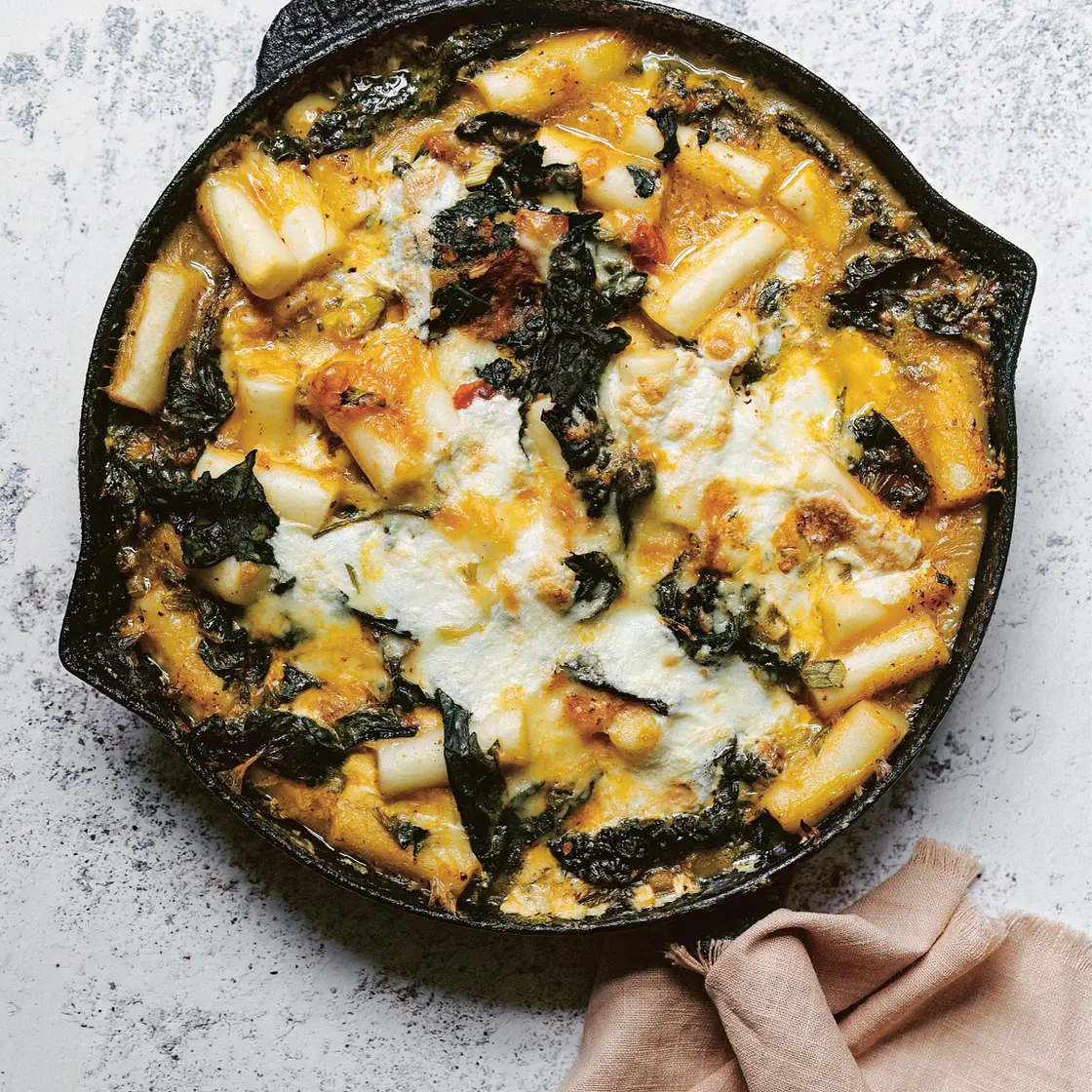 Cheesy Kale and Rice Cake Bake