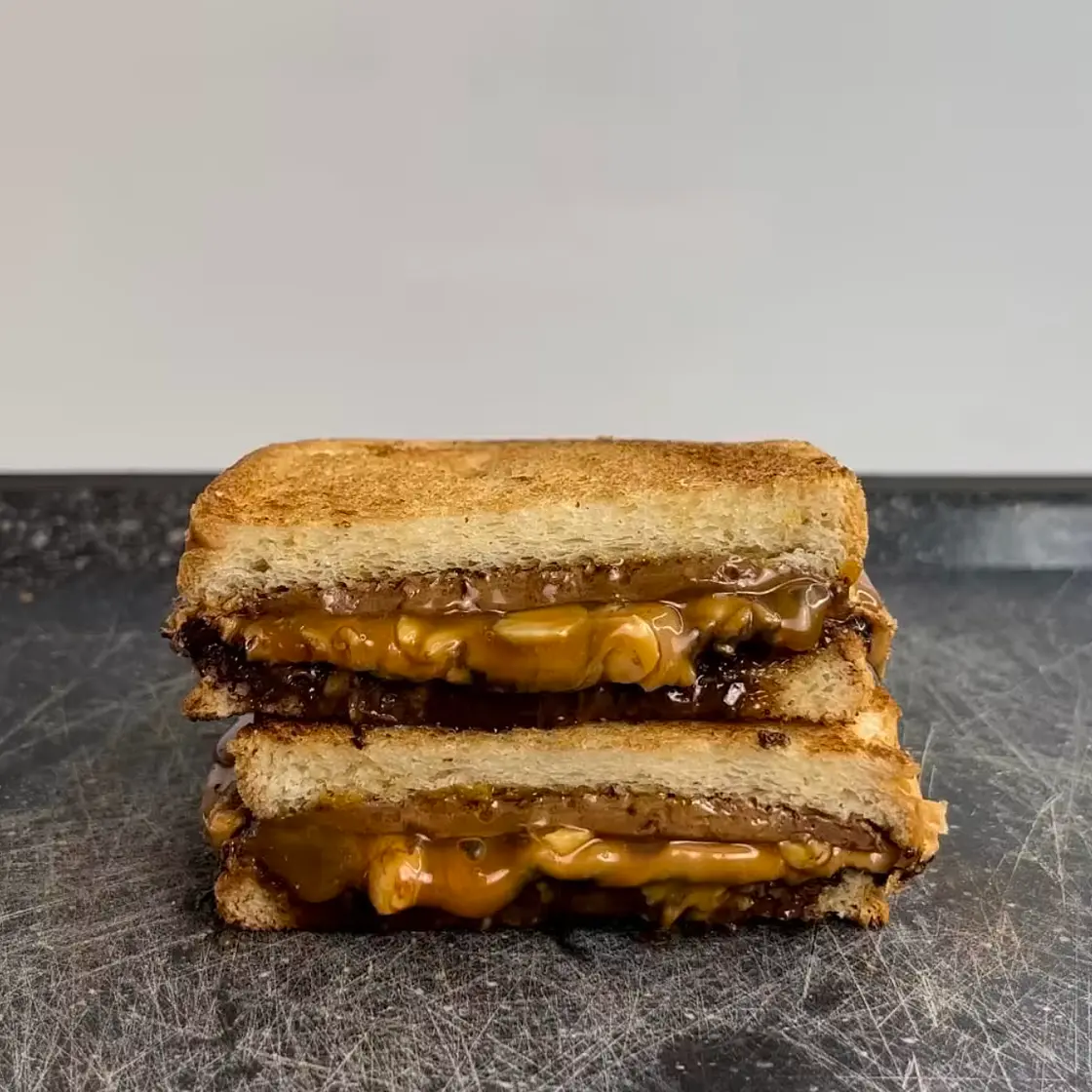 Snickers Sandwich