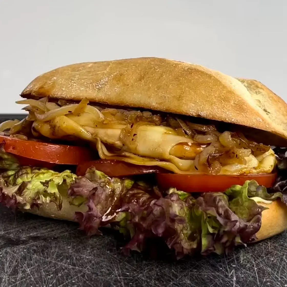 Süß-salziges BBQ Hähnchen Sandwich