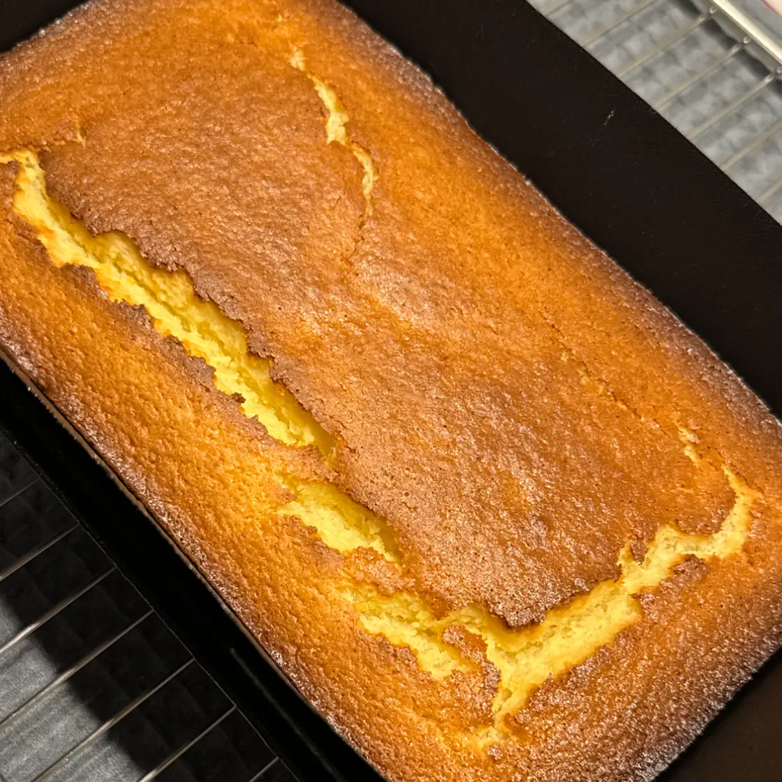 Whole lemon blender cake