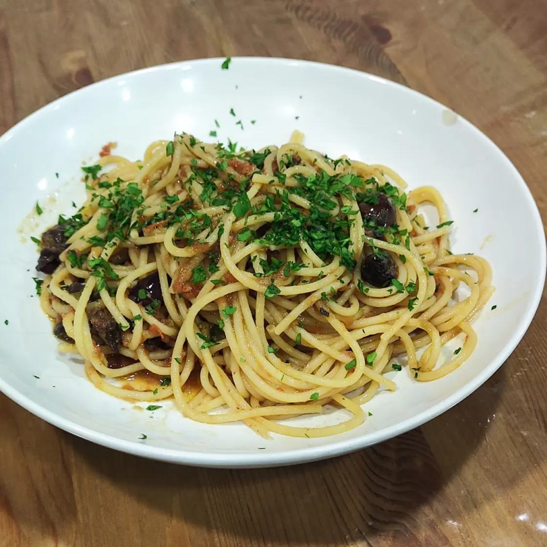 Spaguetto alla puttanesca