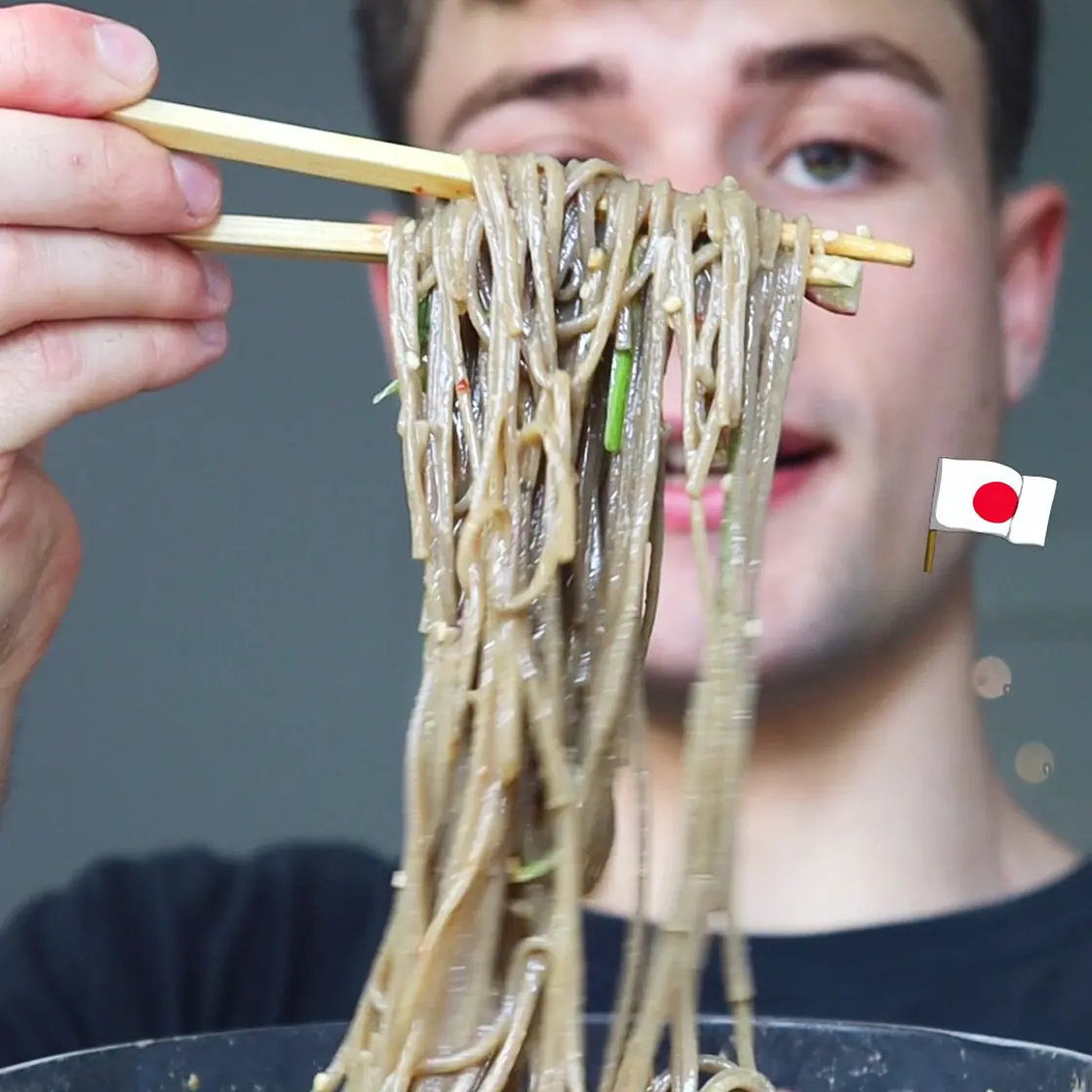 Japanese Soba Noodle Salad 🇯🇵